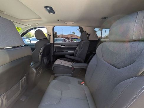 Used 2022 Hyundai Palisade SEL w/ Winter Package FWD image 26
