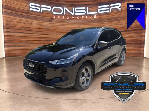 Used 2024 Ford Escape ST-Line w/ Tech Pack #1 AWD/4WD image 1