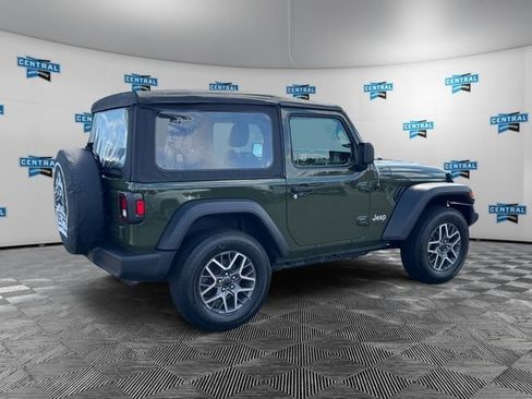 Certified 2021 Jeep Wrangler Sport AWD/4WD image 6