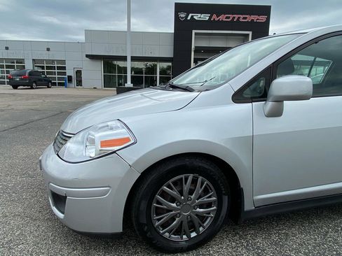 Used 2009 Nissan Versa 1.8 S w/ PWR Pkg FWD image 12