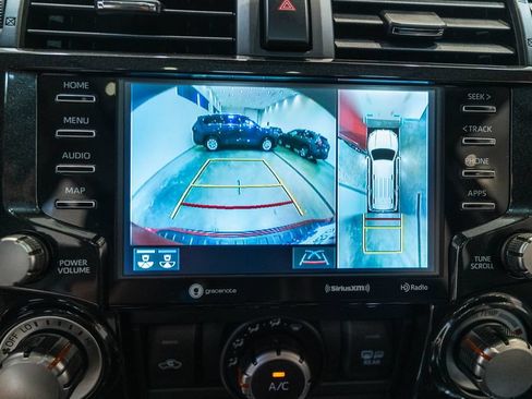 Used 2022 Toyota 4Runner TRD Off-Road Premium AWD/4WD image 34