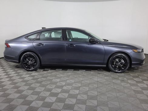 Used 2025 Honda Accord SE image 8