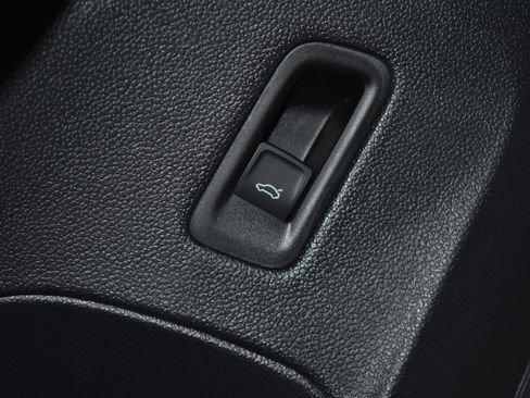 New 2026 Volkswagen Atlas Peak Edition AWD/4WD image 5