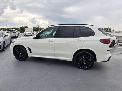 New 2026 BMW X5 xDrive40i w/ M Sport Package AWD/4WD image 7