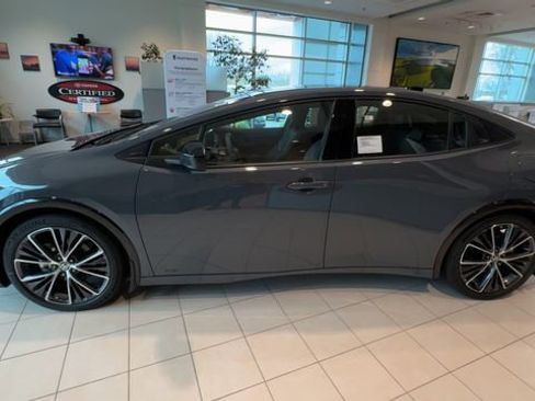 Used 2024 Toyota Prius Limited image 5