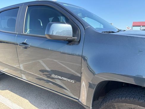 Used 2020 Chevrolet Colorado Z71 RWD image 5