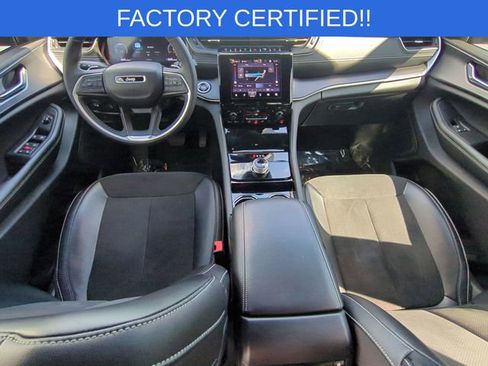 Certified 2023 Jeep Grand Cherokee L Laredo AWD/4WD image 32