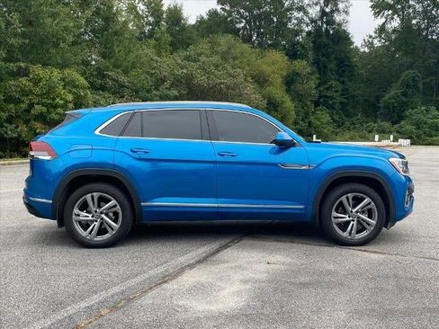 Used 2024 Volkswagen Atlas Cross Sport SEL R-Line image 2