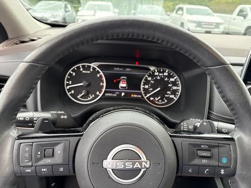 Certified 2023 Nissan Rogue SV w/ SV Premium B Package AWD/4WD image 24