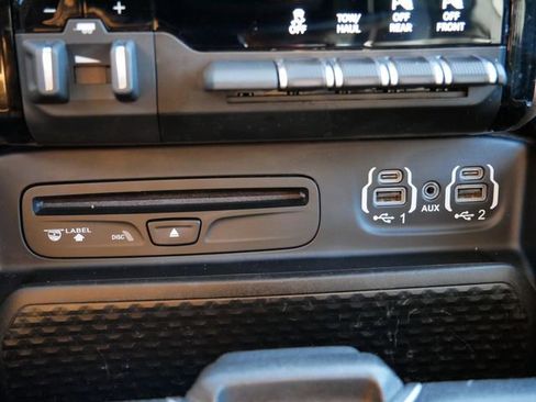 Used 2019 RAM 1500 Laramie image 29