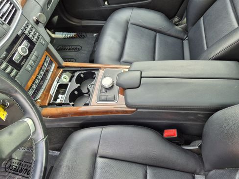 Used 2012 Mercedes-Benz E 350 4MATIC Sedan image 23