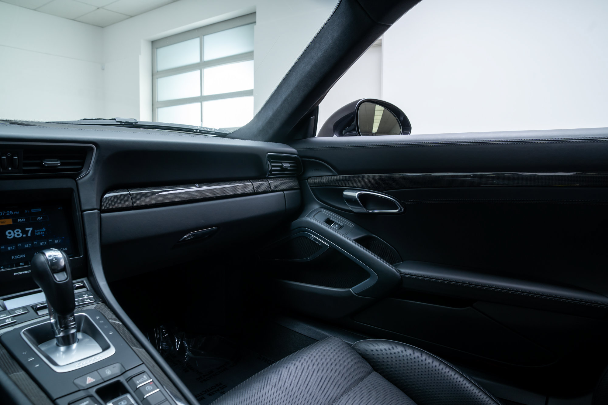 Used 2014 Porsche 911 Turbo S AWD/4WD image 11