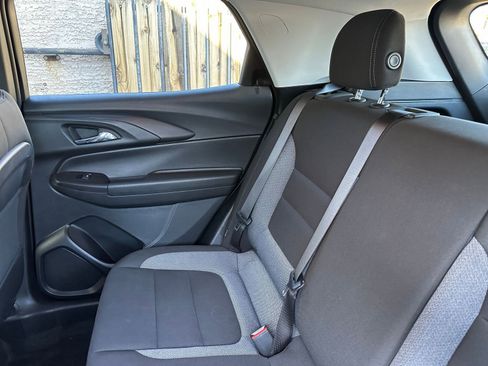 Used 2025 Chevrolet TrailBlazer LT image 37