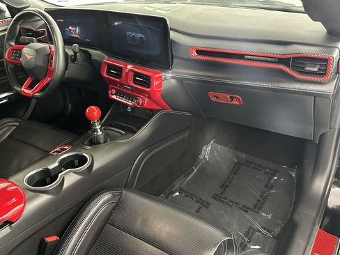 Used 2024 Ford Mustang GT Premium RWD image 31