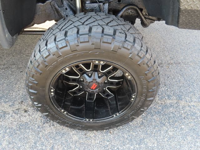 Used 2017 GMC Sierra 2500 SLE w/ Suspension Package, Off-Road AWD/4WD image 13
