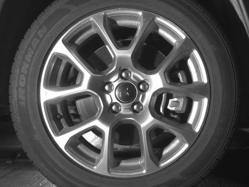 Used 2025 Jeep Compass Limited image 13