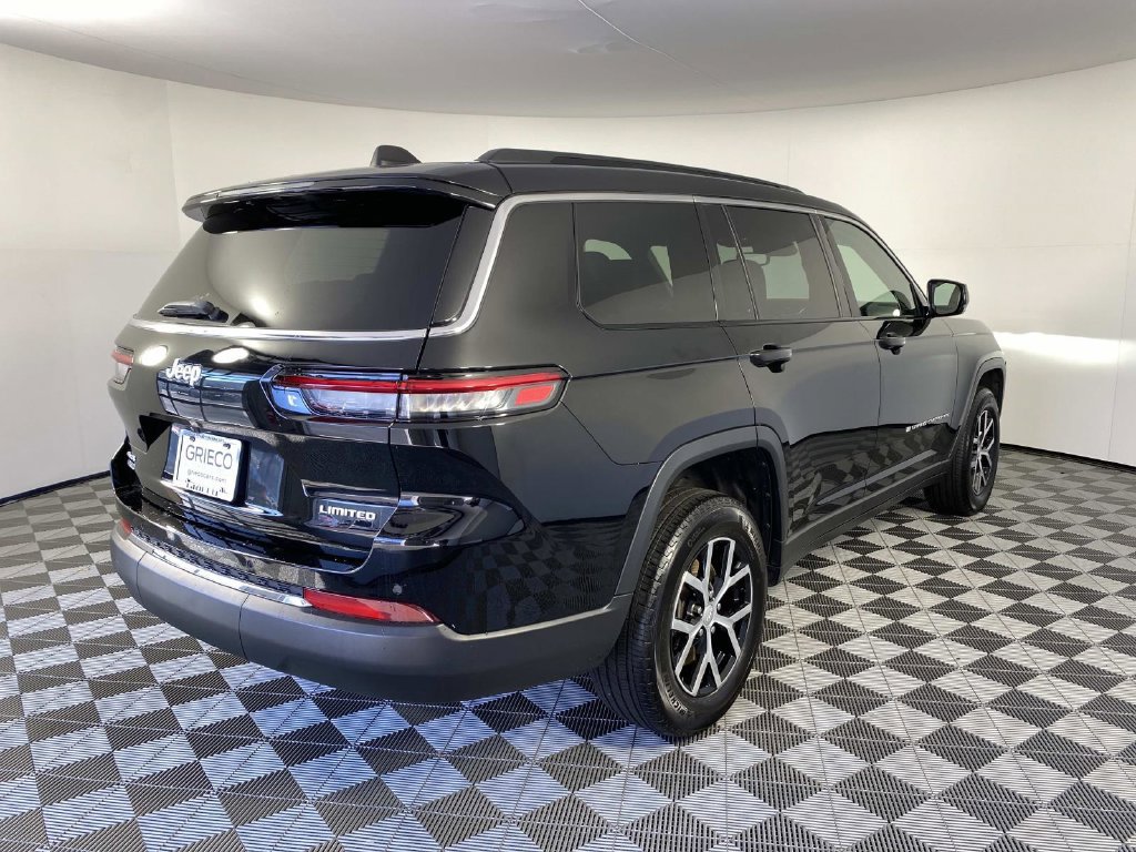 Used 2024 Jeep Grand Cherokee L Limited AWD/4WD image 9