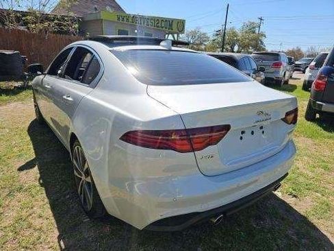 Used 2020 Jaguar XE S image 4