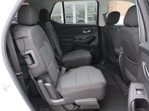 Used 2020 Chevrolet Traverse LT image 44