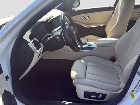 Used 2021 BMW 330i Sedan w/ Convenience Package RWD image 11
