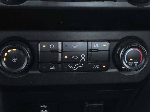 Used 2021 Ford F250 XL w/ Power Equipment Group RWD image 42