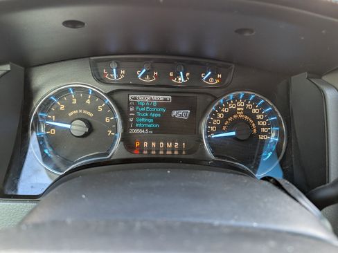 Used 2012 Ford F150 XLT w/ XLT Chrome Pkg image 13