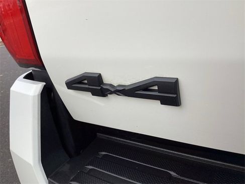 Used 2024 Toyota Tacoma TRD Sport image 34