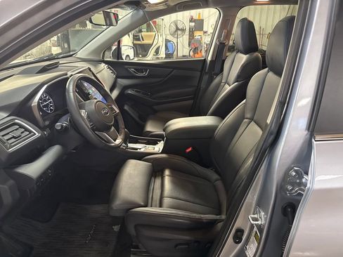 Certified 2023 Subaru Ascent Limited w/ Technology Package image 15