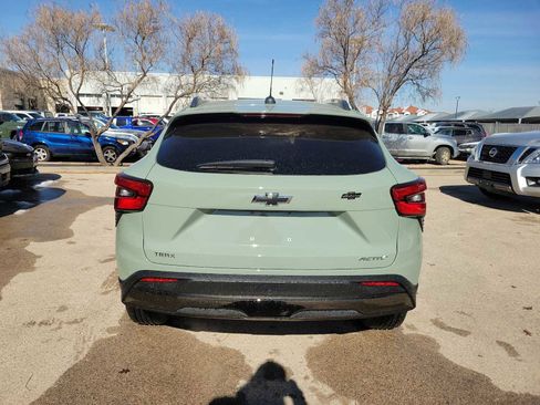 Used 2025 Chevrolet Trax ACTIV w/ Driver Confidence Package image 5