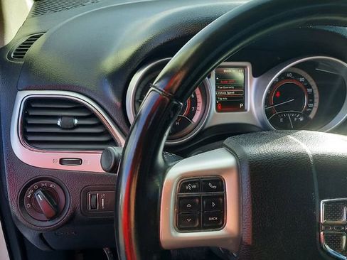 Used 2018 Dodge Journey SE w/ Connectivity Group image 10