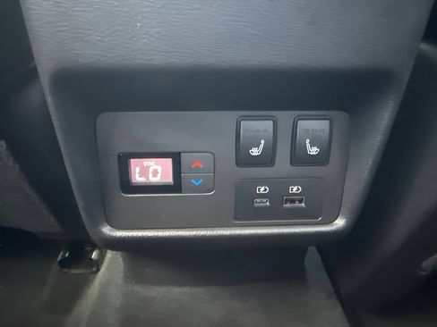 Used 2023 Nissan Rogue Platinum w/ Platinum Premium Package AWD/4WD image 8