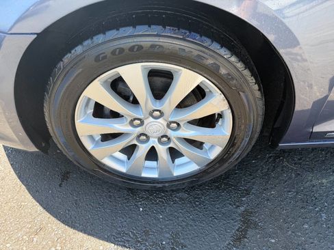 Used 2014 Buick LaCrosse image 14