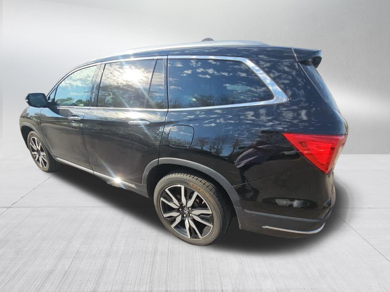 Used 2022 Honda Pilot Touring image 6