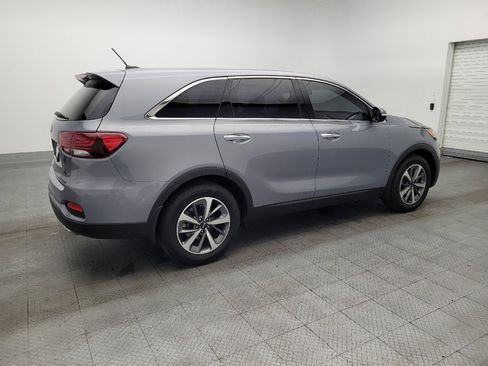 Used 2020 Kia Sorento LX image 10