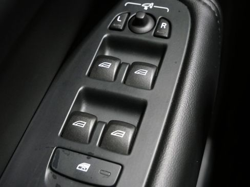 Used 2024 Volvo XC60 B5 Core image 14