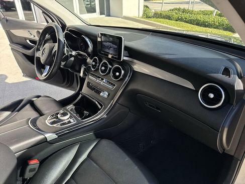 Used 2019 Mercedes-Benz GLC 300 image 33