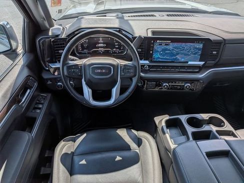 Used 2025 GMC Sierra 1500 SLT AWD/4WD image 32