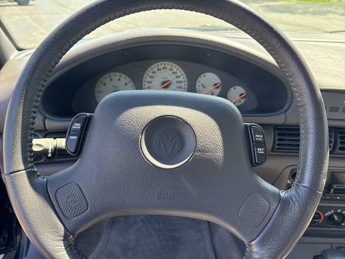 Used 1993 Dodge Intrepid ES image 23