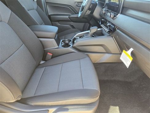 New 2026 Chevrolet Colorado W/T image 10