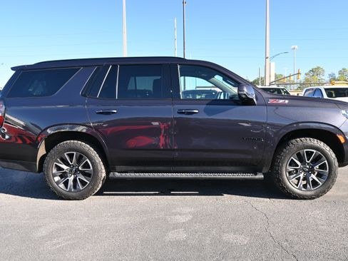 Used 2022 Chevrolet Tahoe Z71 w/ Luxury Package image 12