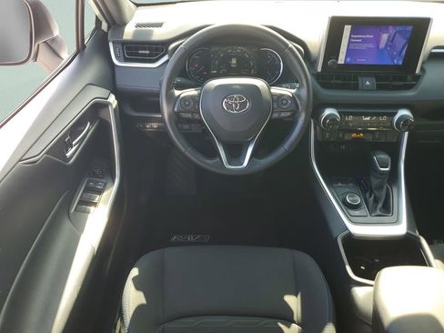 Used 2023 Toyota RAV4 SE w/ Convenience Package AWD/4WD image 12