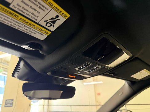 Certified 2026 Land Rover Range Rover Evoque S image 31