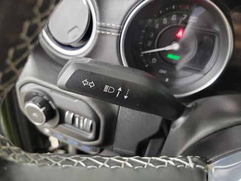 Used 2021 Jeep Wrangler Unlimited Sahara AWD/4WD image 25