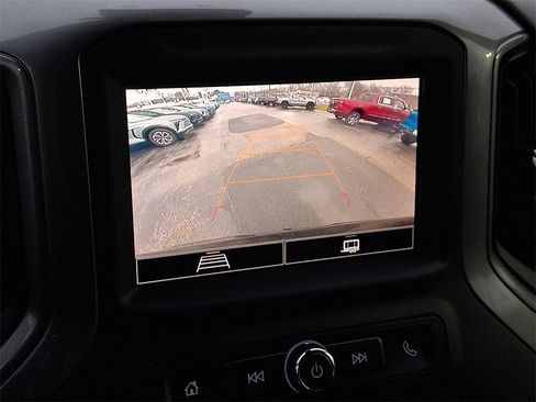 Certified 2022 Chevrolet Silverado 1500 Custom image 19