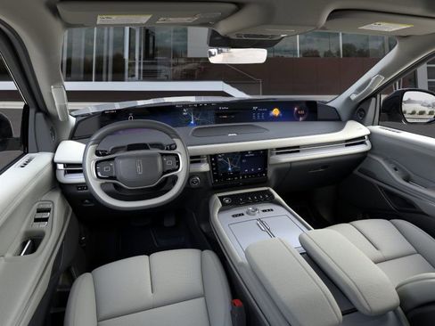 New 2026 Lincoln Navigator Reserve AWD/4WD image 9