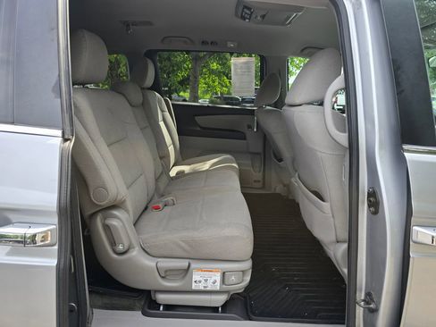 Used 2016 Honda Odyssey SE image 13