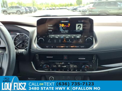 Used 2023 Nissan Rogue SL w/ SL Premium Package image 8