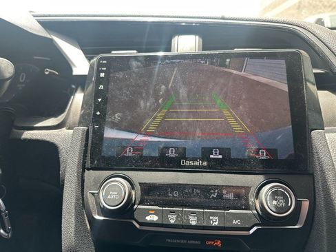 Used 2020 Honda Civic LX image 9