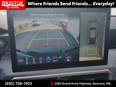 Used 2025 Toyota Tacoma Trailhunter image 24