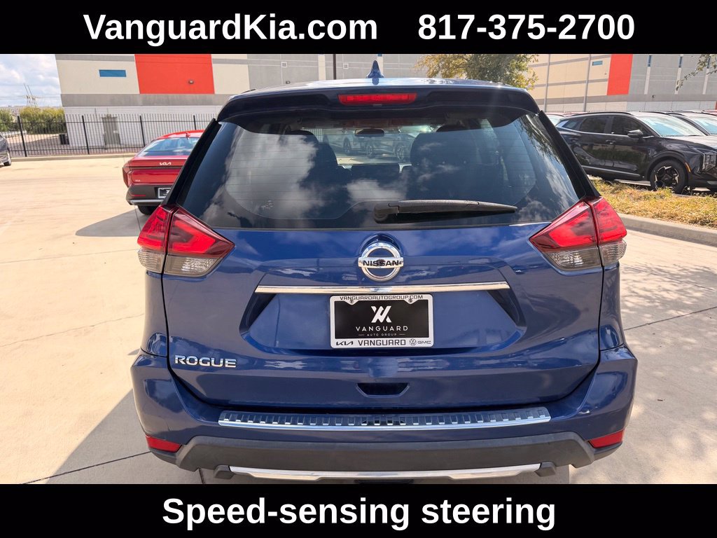 Used 2017 Nissan Rogue S FWD image 3